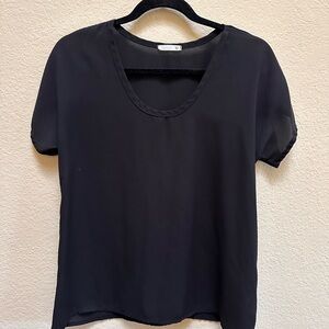 Soprano Elegant Black Short Sleeve Top
